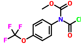 Methyl N-carbonochloridoyl-N-[4-(trifluoromethoxy)phenyl]car